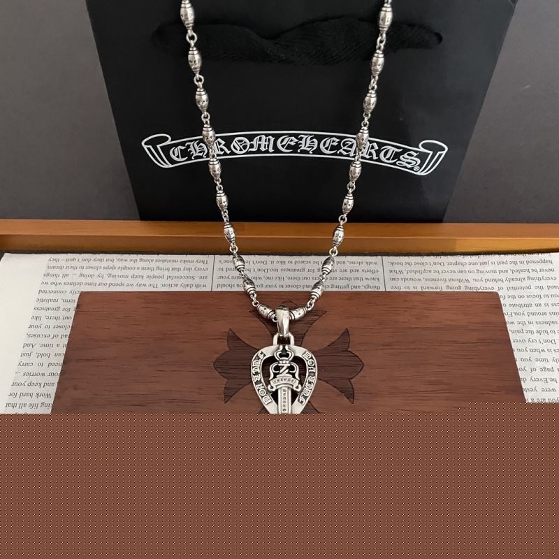 Ch**me He**ts necklaces
